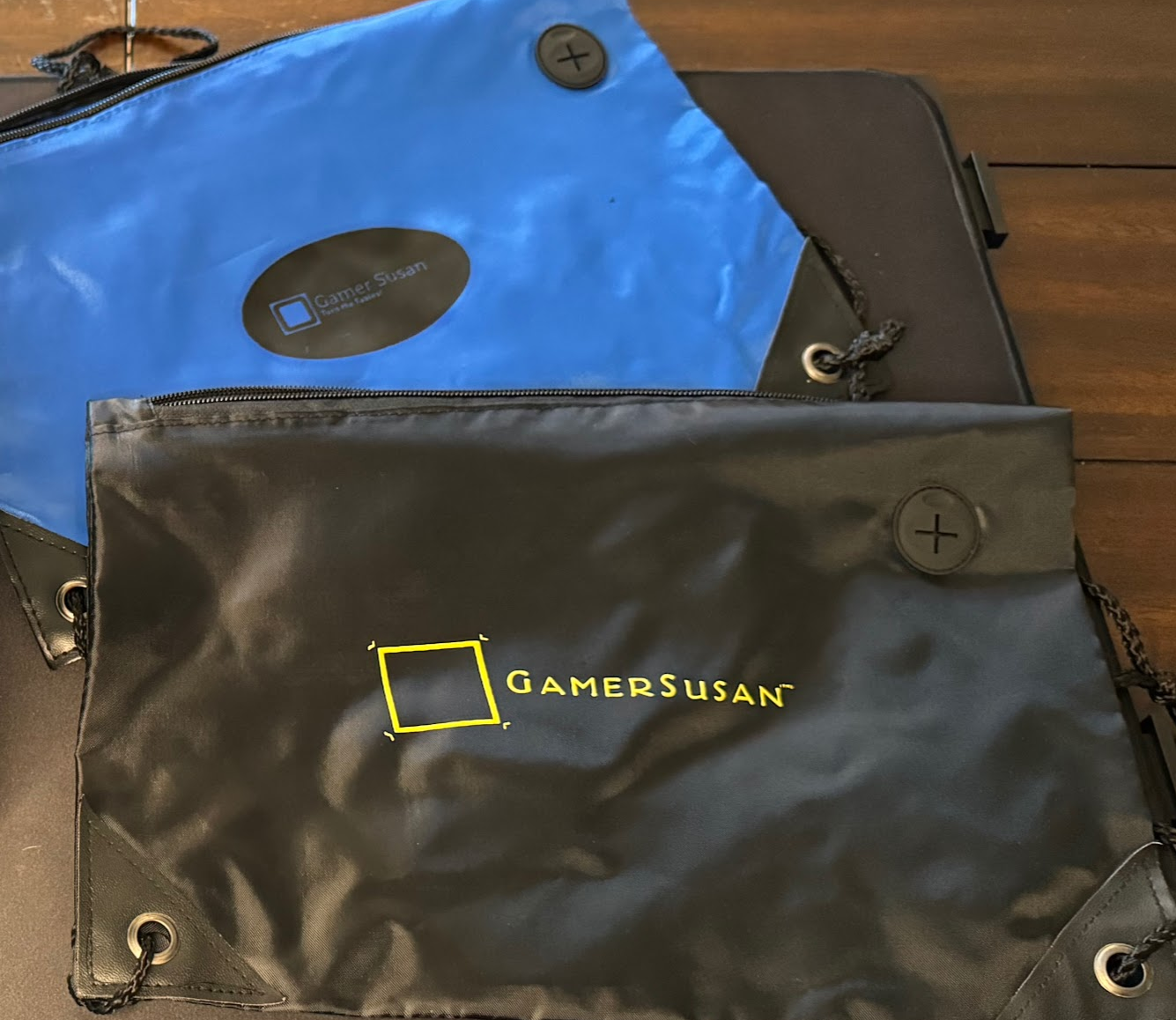 The GamerSusan "Scout" 15"x15"  playing area + 1 bonus piece - Scrabble friendly!